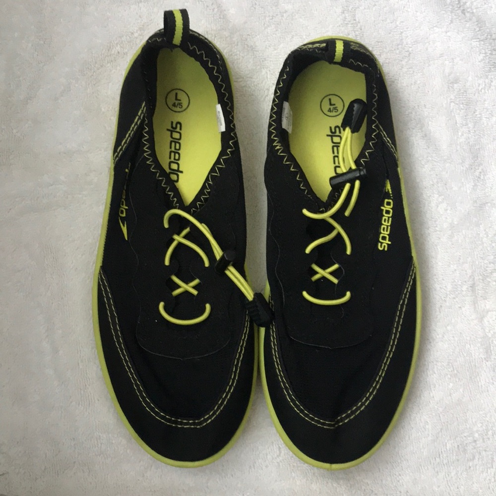 Speedo water shoes